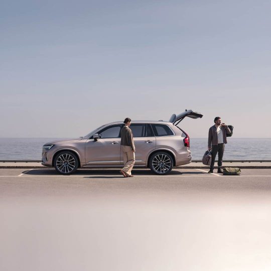NEW XC90 Mobile 1080x1080-09
